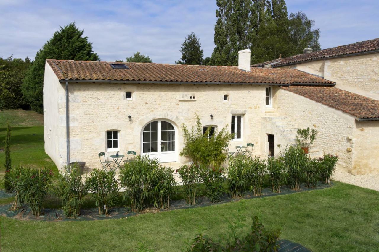 Le Clos De Tesson Exteriör bild