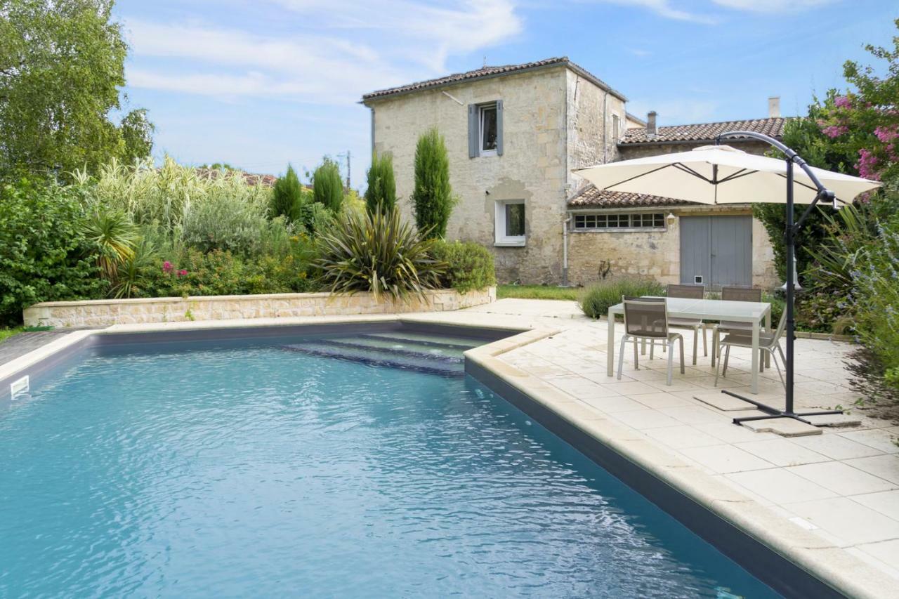 Le Clos De Tesson Exteriör bild